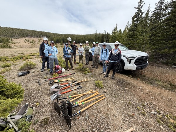 tools and truck.JPG tools and truck.JPG