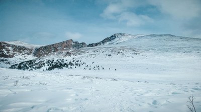 Advanced Snowshoe – Mt Bierstadt via West Slopes