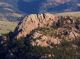 Ascending Hikes – Horsetooth Rock Ascending Hikes – Horsetooth Rock