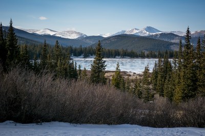 Basic Snowshoe – RMOTHG: Snowshoeing and Caroling at Echo Lake Basic Snowshoe – RMOTHG: Snowshoeing and Caroling at Echo Lake