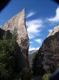 Hiking – Hike the Homer Rouse trail to Lily Lake and up to the "Edge of Time" climbing rock in nearby Jurassic Park. Hiking – Hike the Homer Rouse trail to Lily Lake and up to the "Edge of Time" climbing rock in nearby Jurassic Park.
