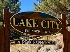 Hiking – Lake to Lake Trail