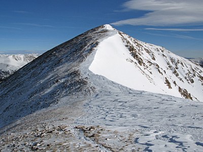 Intermediate Snowshoe – Sniktau via Loveland Pass