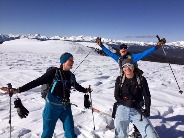 Group skiing together