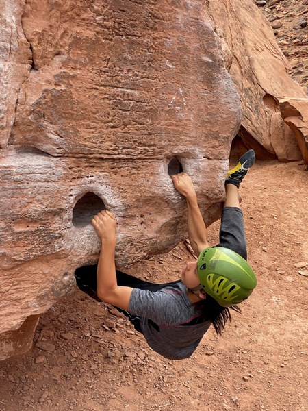 Moab bouldering.jpg
